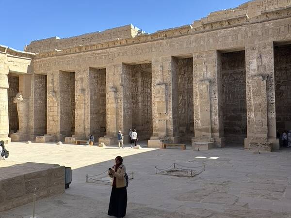 Medinet Habu courtyard